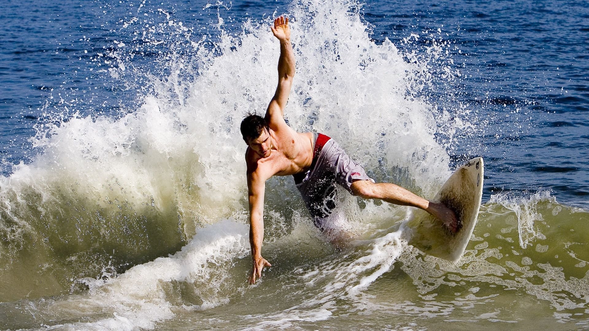 法甲场面火爆：攻防精彩瞬间不断出现，法甲推荐